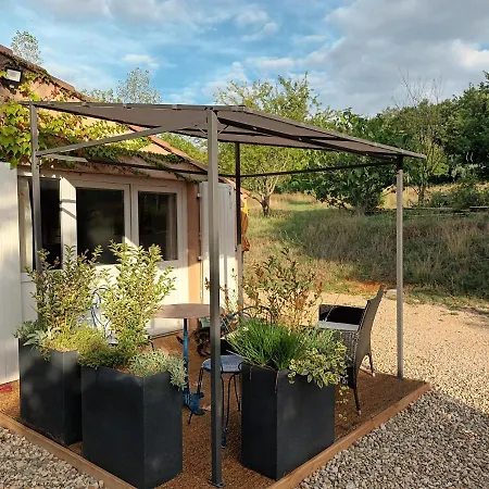 De Charme Independante Proche Uzes Guest house *